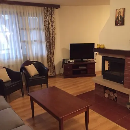 53 Tamplier Apartment *